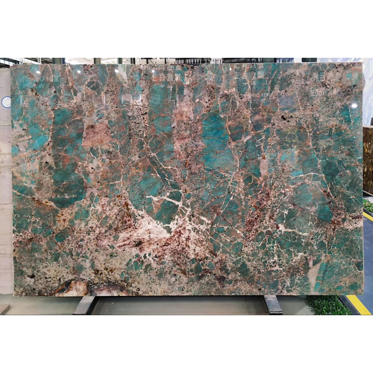 amazon-green-granite-slabs_679817.jpg