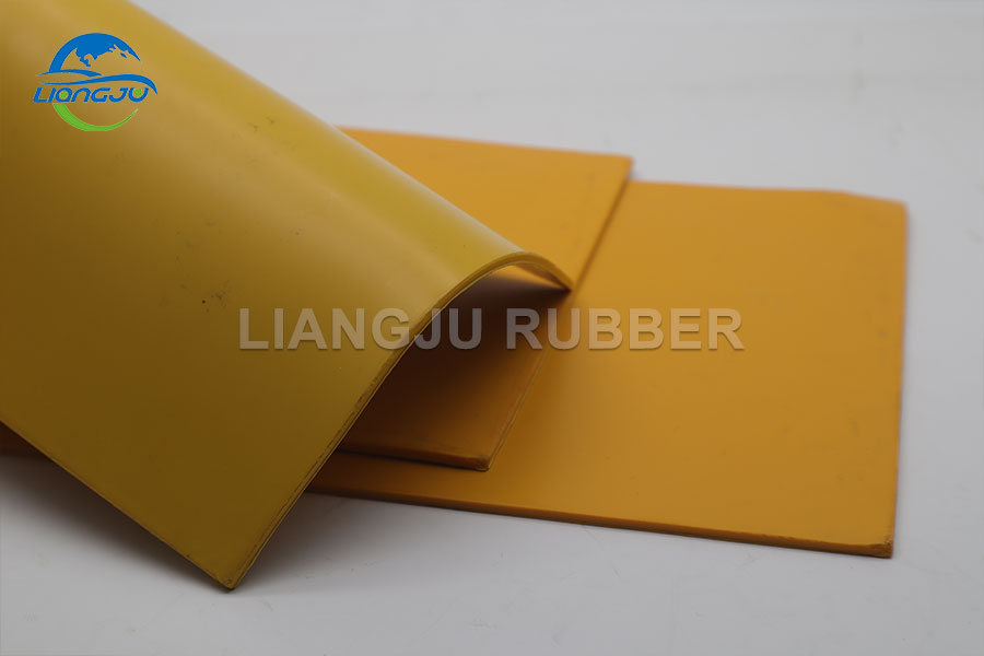 Main components typically found in an SBR rubber compound